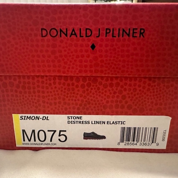 Donald J Pliner oxfords main image 2